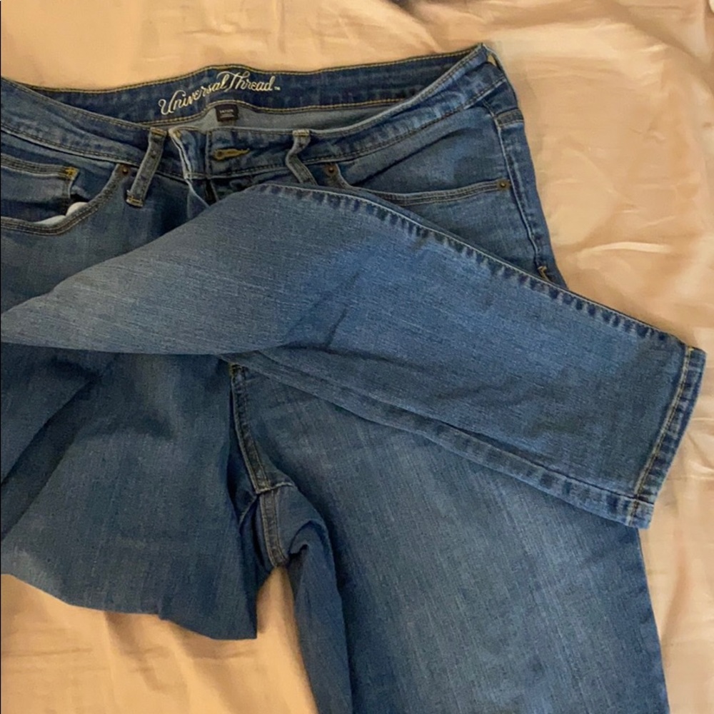 Jeans - Picture 2 of 4